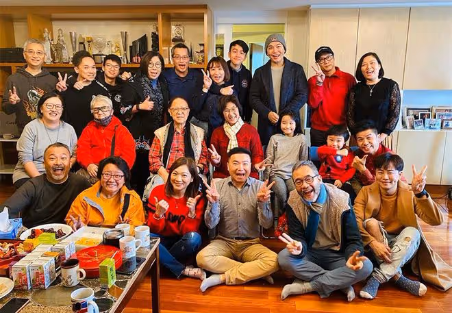 李力持為85歲鍾景輝慶生,一代戲劇大師至今未婚,患癌後淡出熒幕