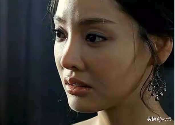 看了張紫妍的事,你還覺得娛樂圈很美很風光很賺錢嗎?