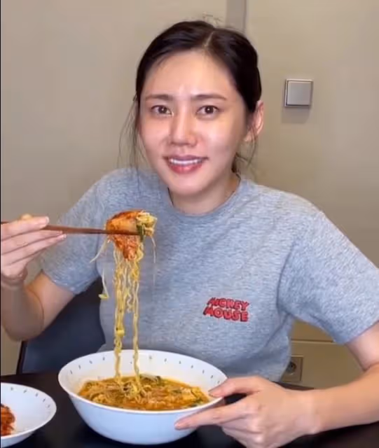 秋瓷炫向韓國粉絲道歉,稱泡菜是韓國固有文化,或葬送在中國事業