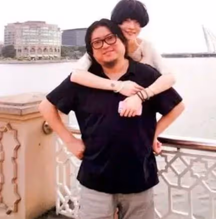 高曉松34歲前妻官宣懷二胎！嫁帥哥再婚不到1年，大女兒已經14歲