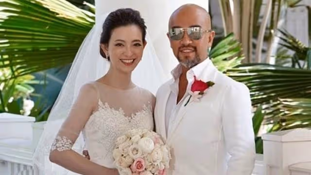 劉真離世兩周年，辛龍發十二字悼念亡妻，斷絕外界往來成苦行僧