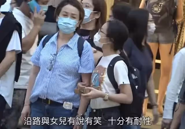 TVB綠葉劉曉彤罕露臉，退圈14年發福明顯，曾挑撥宣萱袁詠儀