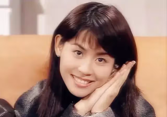 宣萱：52歲手握半億房產卻無兒無女，當年為何被迫與袁詠儀絕交？