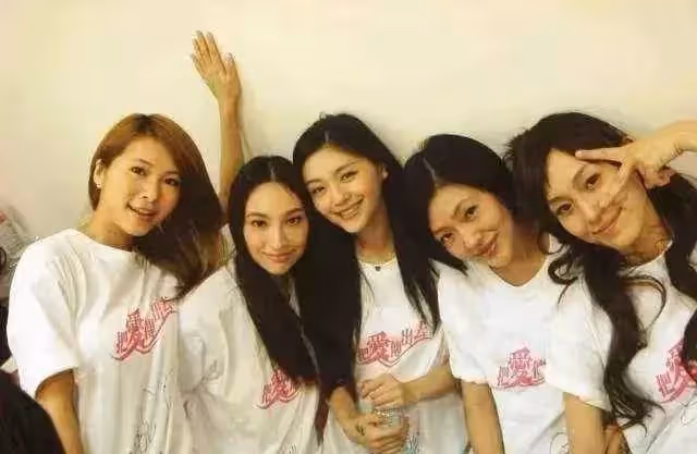 立志要做公主!她退圈6年生4胎淪為「富豪生育工具」 隱忍10年始終是「女朋友」活成了笑話