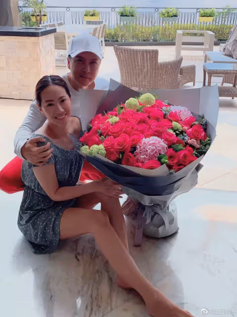 被封「演藝圈怕老婆」代表!甄子丹「結婚19年每天製造驚喜」 霸氣喊「我最怕老婆不開心」:是寵不是怕