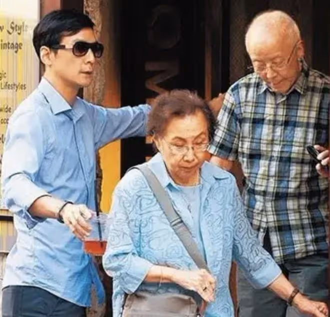 吳彥祖父親93歲生日前夕去世！兒子悲痛發文悼念，昔日合照引淚目