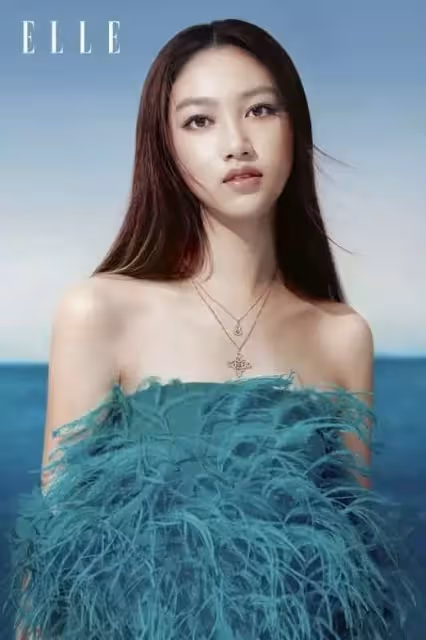 任達華女兒登雜誌！17歲「身高一米八」遺傳老媽模特基因，長相成熟五官大氣「超模範」十足