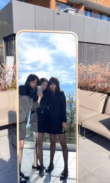 比後媽還辣！15歲李嫣穿「比基尼」大秀事業線　國中生身材「太有女人味」網懵：賬號被盜？