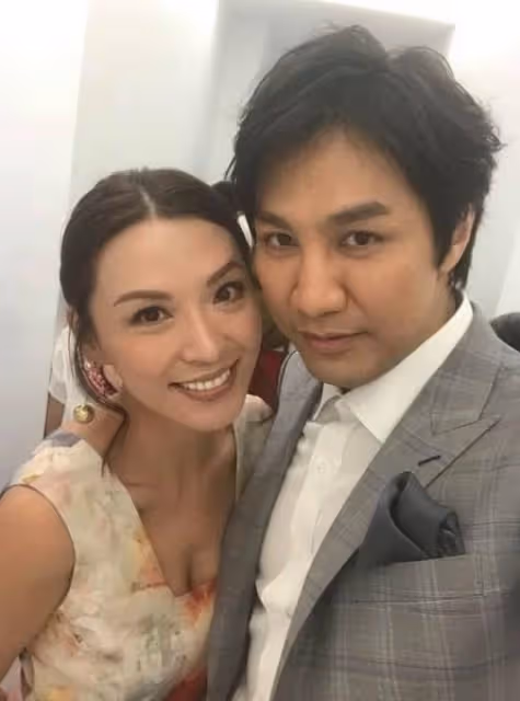 恭喜！TVB花旦開心宣布結婚，醫生男友驚喜求婚，當眾跪地送鑽戒