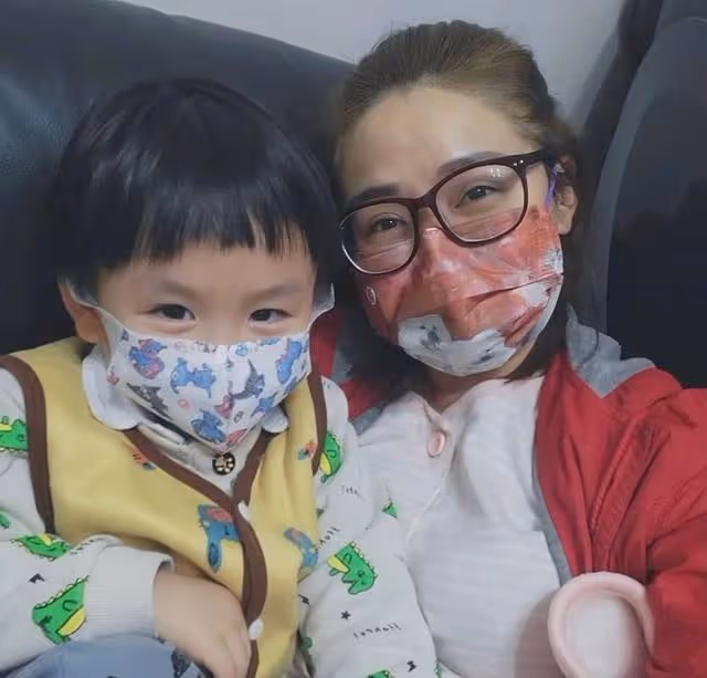 香港知名女星一家三口確診!被兩歲兒子傳染,隔離10天後已康復