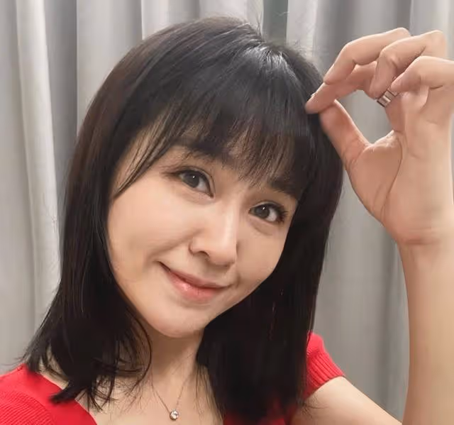 香港知名女星一家三口確診!被兩歲兒子傳染,隔離10天後已康復