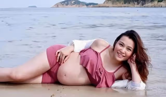 香港知名女星一家三口確診!被兩歲兒子傳染,隔離10天後已康復