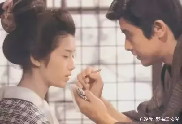 20歲爆紅東南亞！21歲為愛隱退「夫對她許下3個承諾」　至今「沒違背一項」相愛相守42年