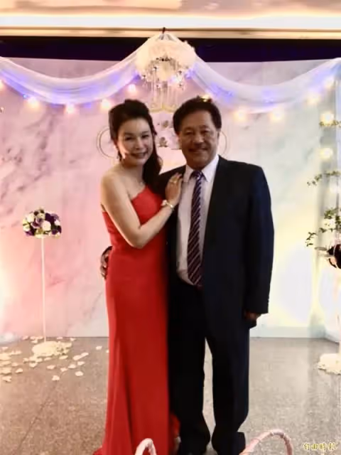 《瞳鈴眼》女星婚姻名存實亡！嫁大15歲民代尪「苦嘆沒有夫妻生活」　51歲「變賣定情愛巢」近況曝光