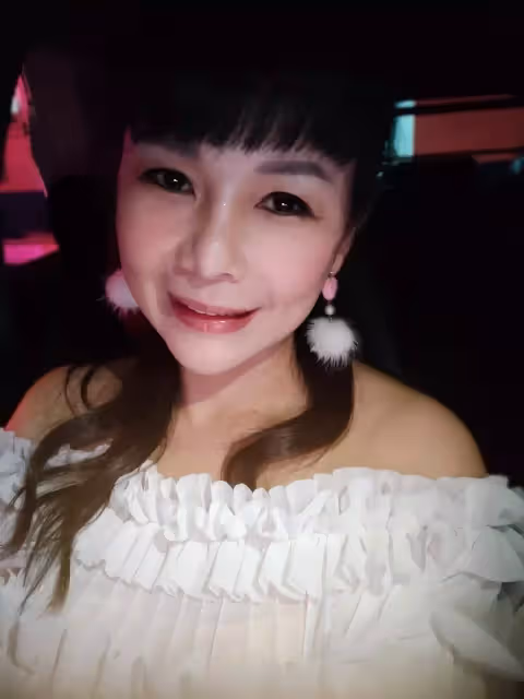 《瞳鈴眼》女星婚姻名存實亡！嫁大15歲民代尪「苦嘆沒有夫妻生活」　51歲「變賣定情愛巢」近況曝光