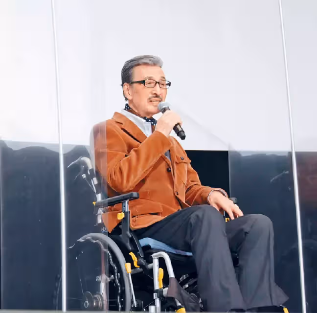 87歲資深男星驟逝！才剛宣傳電影「4天前曾喊腰痛」醫師變臉警告「痛這部位恐致命」：很快就走了
