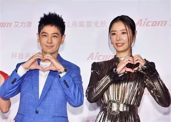 隔16年同台舊愛林志穎　林心如揭他與霍建華「私通」