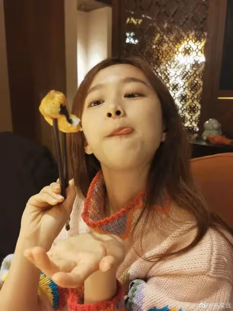 悄悄考研然後驚艷所有人,是乘風破浪的劉美含