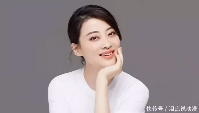 有失就有得！她為婚姻盡心盡力「換來離婚收場」多年零緋聞　再婚生二胎喊「老公不讓我做任何事」被寵成公主