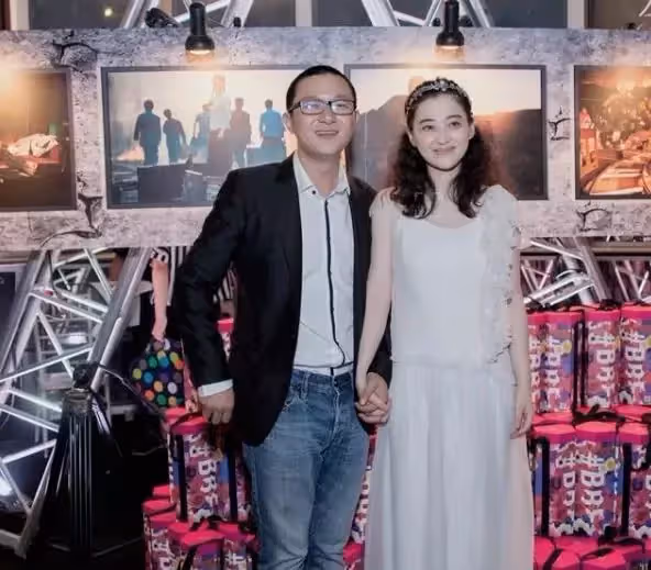 有失就有得！她為婚姻盡心盡力「換來離婚收場」多年零緋聞　再婚生二胎喊「老公不讓我做任何事」被寵成公主
