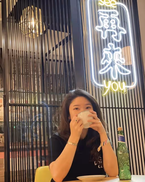 許紹雄愛女兩年開三家餐廳，稱不知父親投資2500萬，有意回港開店