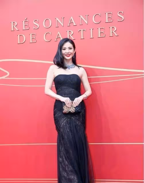 她曾拒絕吳奇隆金城武，失婚七年與前夫復合，現在美到讓人羨慕