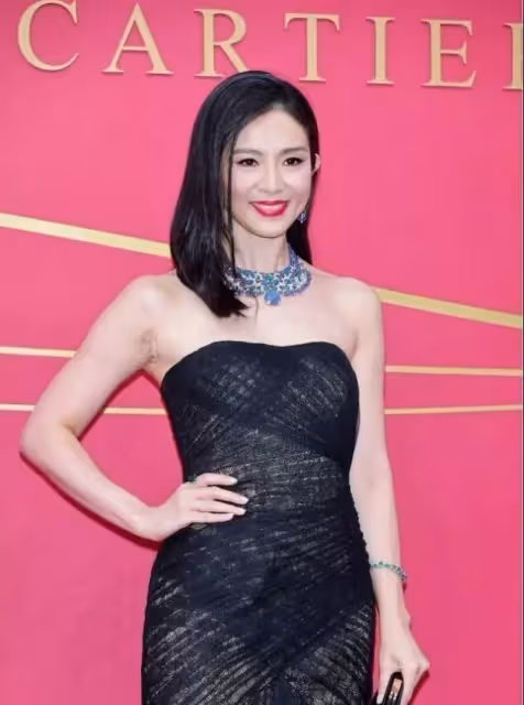 她曾拒絕吳奇隆金城武，失婚七年與前夫復合，現在美到讓人羨慕