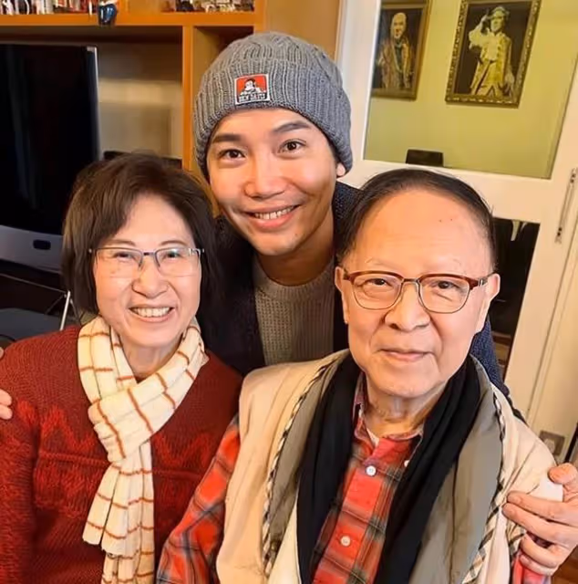 TVB知名老戲骨85歲生日罕見露面！患腸癌精神佳，至今未結婚生子