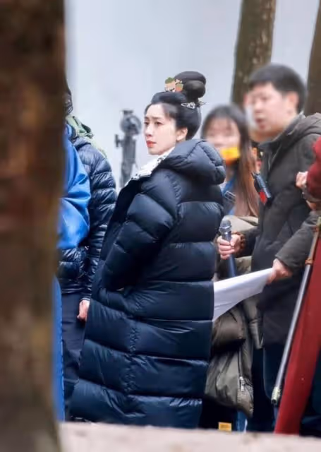 內地新劇造型曝光！TVB花旦身穿唐裝溫婉大氣，網友大讚氣質出眾
