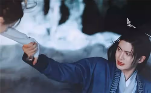 《與君初相識》長意七年後才知道紀雲禾隱瞞的所有真相，心疼到顫抖