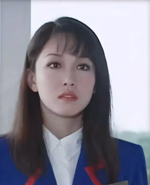 50歲范文芳,與丈夫恩愛12年,周年甜蜜同框,老公鬍子花白顯老「仍滿眼是愛」網羨:永遠的神仙俠侶