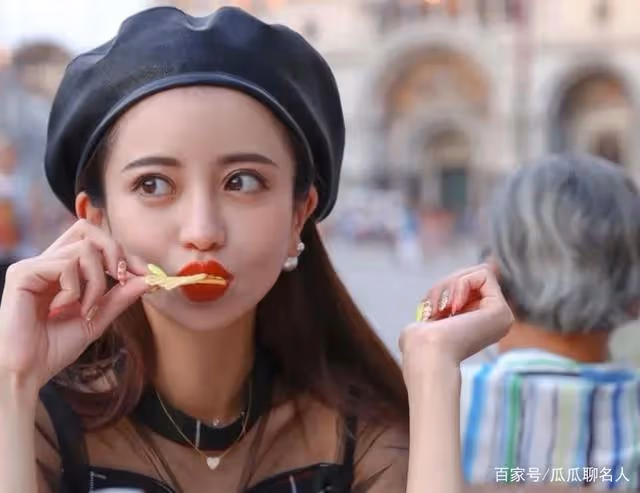 她是日本第一女公關,年薪2億,卻滴酒不沾,憑啥稱霸日本夜場?