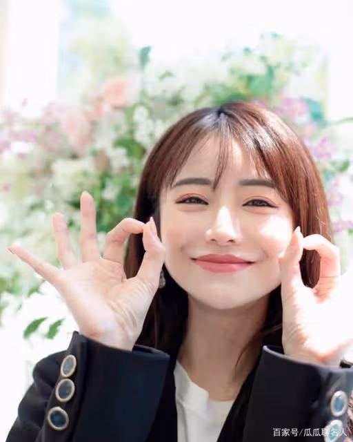 她是日本第一女公關,年薪2億,卻滴酒不沾,憑啥稱霸日本夜場?