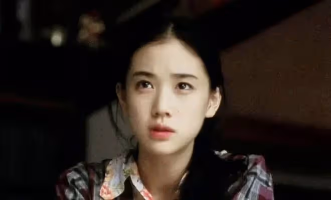 日本國寶級美女蒼井優,渣出新高度,卻嫁給第一醜男