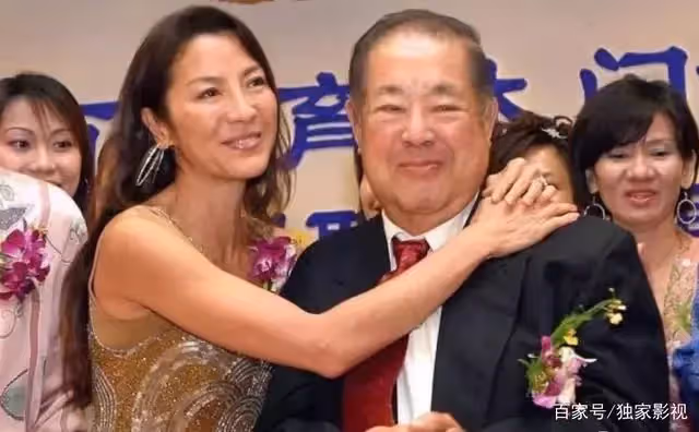 楊紫瓊膝蓋變形！「一生無子」 卻在年近60綻放魅力　被法拉利總裁「求婚10次」癡戀15年