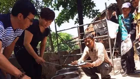 劉德華和彭于晏、baby同在片場吃飯,網友:演員和明星差距一目了然