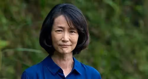 她為愛與母鬧翻,女兒卻為情殞命,曾經的玉女應采靈,年老膝下無子,與夫相依為命