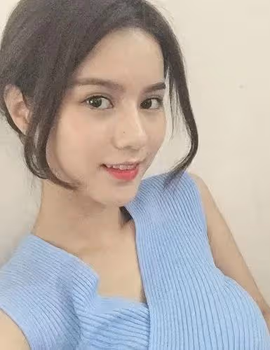 24歲女星街頭遇醉漢，被騷擾嚇得花容失色，對方跌倒流血驚動警方
