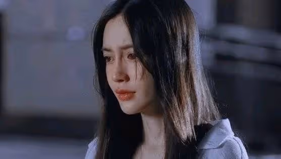 baby簽約悅凱娛樂，資源靠自己爭取，與黃曉明撇清關係