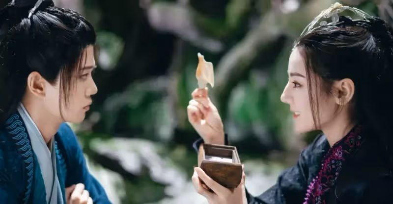 熱巴和已婚的任嘉倫演情侶，但卻甜到不行