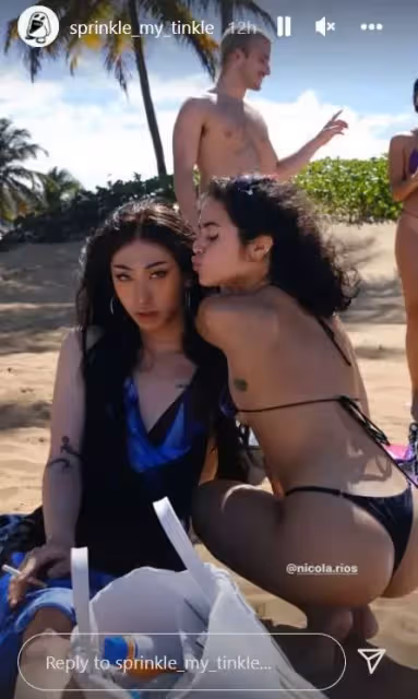 哈林庾澄慶開綠燈 小哈利著女裝去沙灘 辣妹獻吻鬥搶鏡
