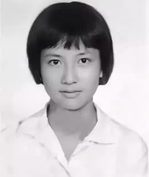 「小青」陳美琪:21歲嫁豪門,28歲終身不孕,關之琳欠她一句道歉
