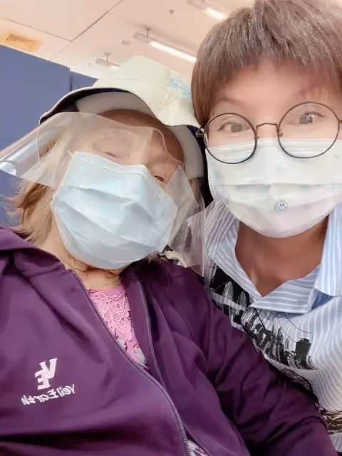 在家突意識不清！國寶級演員「陷入昏迷急送醫院」女兒嚇壞「只能夠祈禱」：著急也沒用
