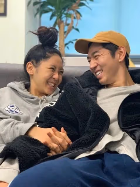 韓流女Rapper戀愛三年官宣結婚!曾參加陷入整容質疑，準新郎美男運動員!