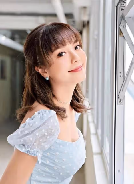 第四代「邦民女」出演戚其義首部網劇,高學歷還是多間店鋪老闆娘