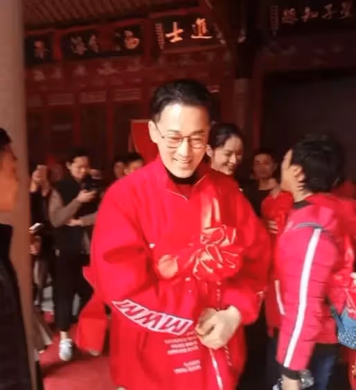 林峯張馨月將補辦兩場婚禮,計劃今年拼二胎,1歲半女兒乳名曝光
