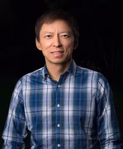 張朝陽也吃大s離婚瓜，曾偷拍婚禮被汪小菲罵，稱已道歉不再直播