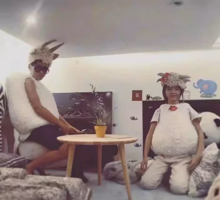 曹格一雙兒女大變樣!Joe帥氣迷人似換臉,當年的「包子臉醜萌姐姐」如今美到不敢認