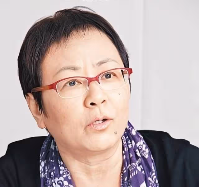 突傳死訊!TVB知名老戲骨因病離世,與前夫離婚後當單親媽媽多年