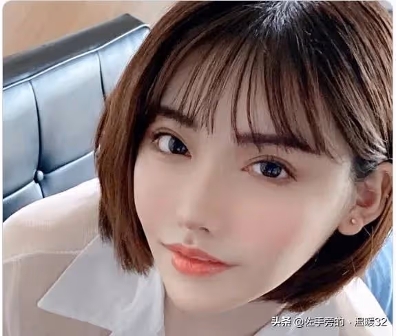 性感百變的人造無冕之王—Eimi